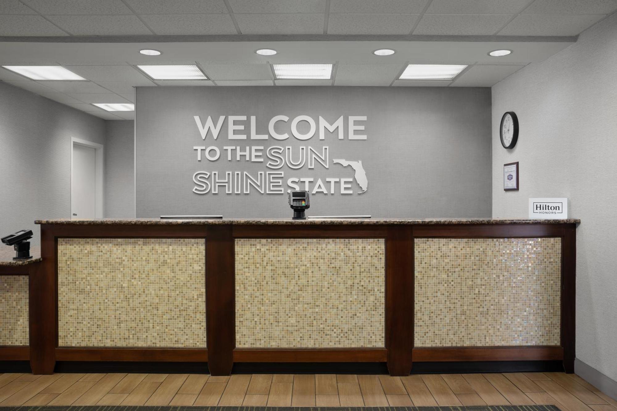 Hampton Inn By Hilton Panama City Beach Upper Grand Lagoon Ngoại thất bức ảnh